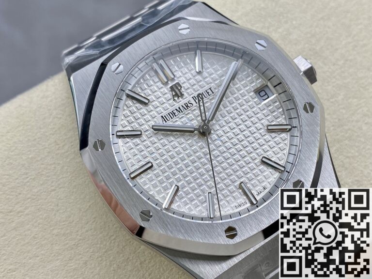 ZF Factory Replica Audemars Piguet Royal Oak 15500ST.OO.1220ST.04 White Dial