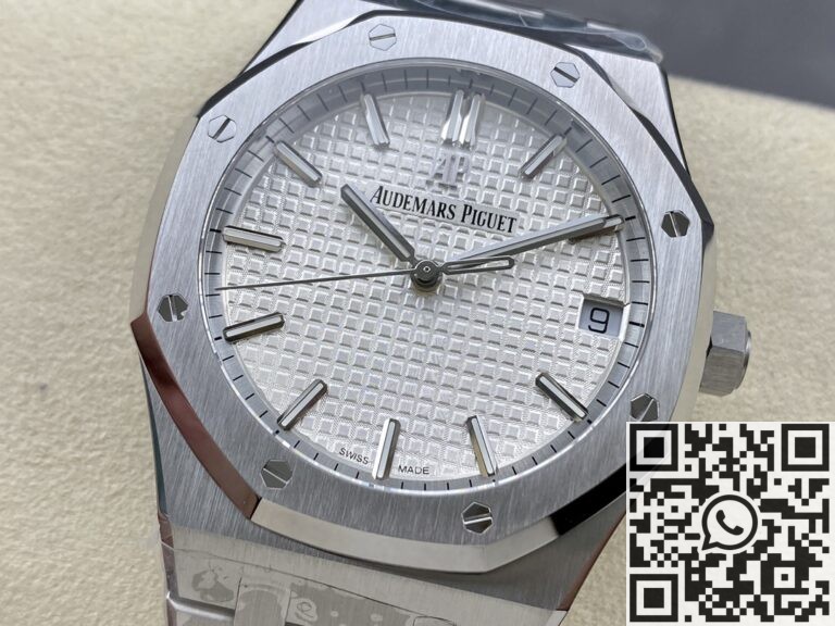 ZF Factory Replica Audemars Piguet Royal Oak 15500ST.OO.1220ST.04 White Dial