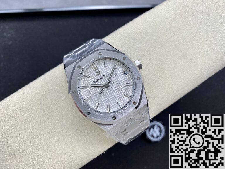 ZF Factory Replica Audemars Piguet Royal Oak 15500ST.OO.1220ST.04 White Dial