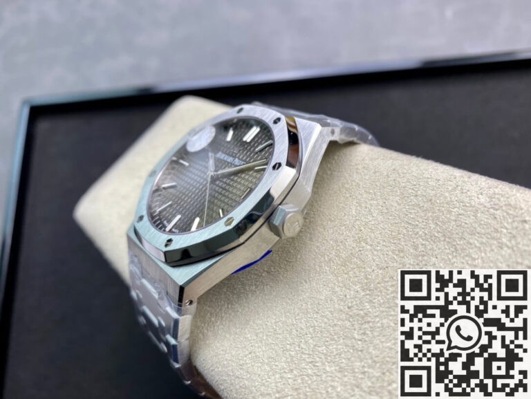 ZF Factory Audemars Piguet Royal Oak 15500 Grey Dial Replica