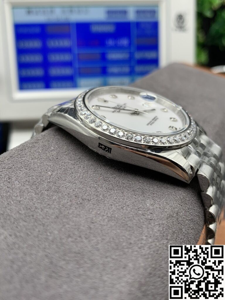 EW Factory Replica Rolex Datejust M126334-0020 Diamond Bezel