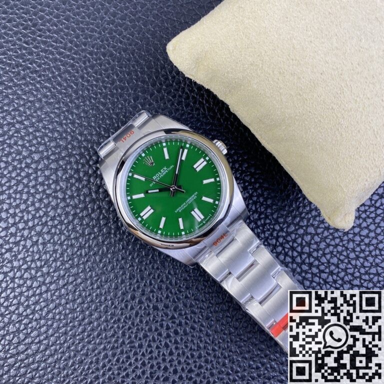 EW Factory Replica Rolex Oyster Perpetual M124300-0005 Green Dial Size 41mm Series