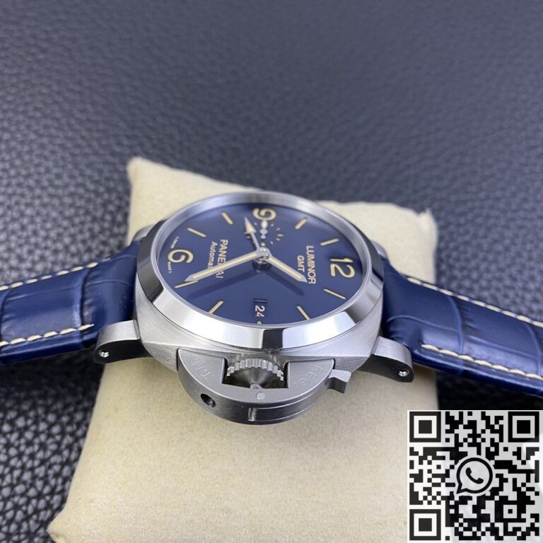 VS Factory Replica Watches Panerai Luminor GMT PAM01033 Blue Dial