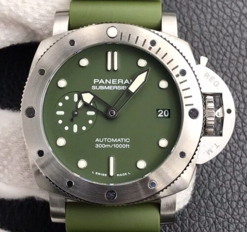 VS Factory Panerai Submersible Fake PAM01055 : A Detailed Review