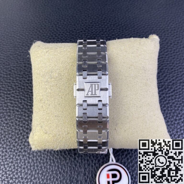 IP Factory Replica AP Royal Oak 26331ST.OO.1220ST.01 Blue Panda Plate Watch