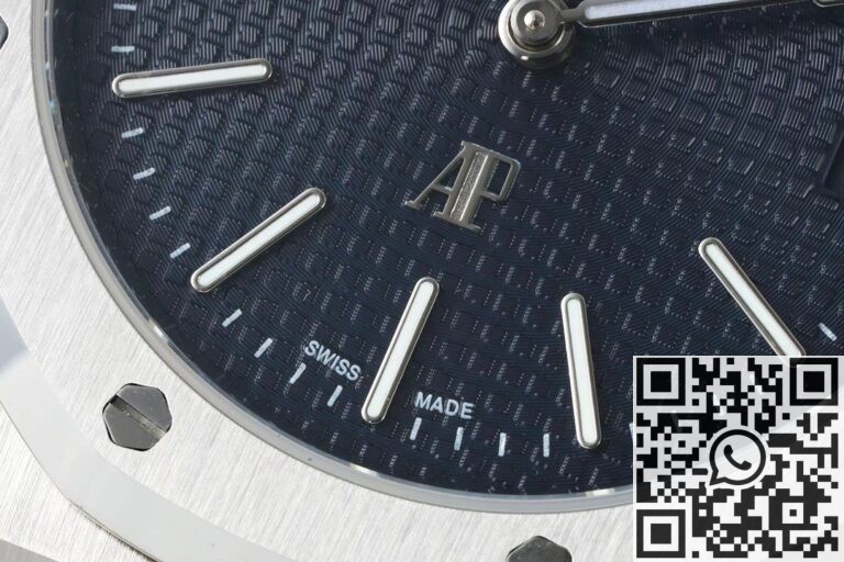 IP Factory Replica Audemars Piguet Royal Oak 15202 Black Dial Watches